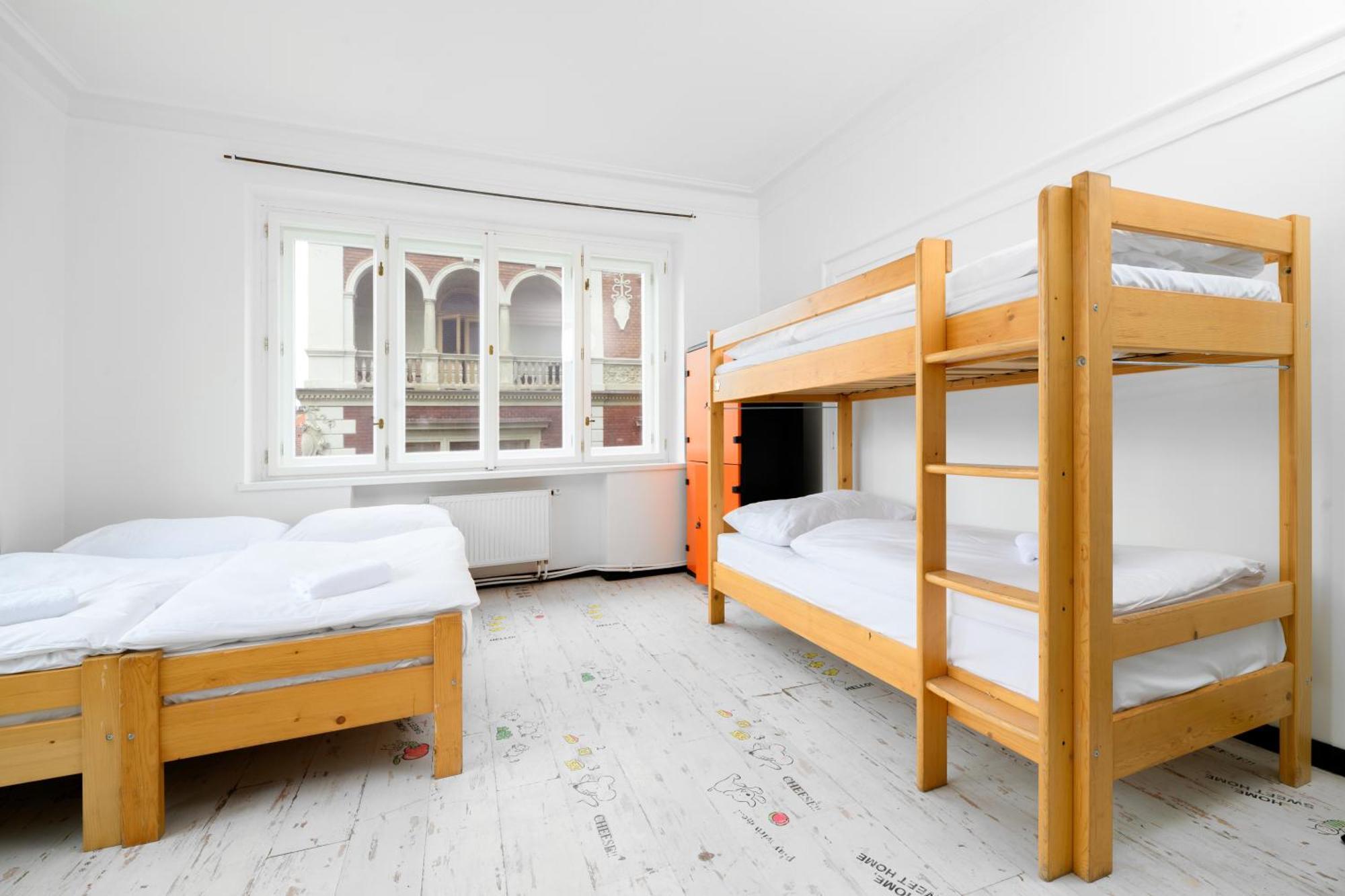 Benedikt City Center Hostel Praha Eksteriør bilde